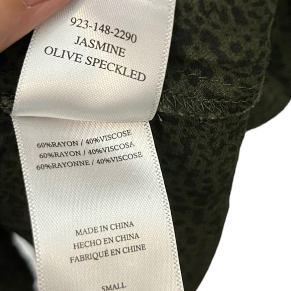 Welcome to my closet. - Picture 13 of 14